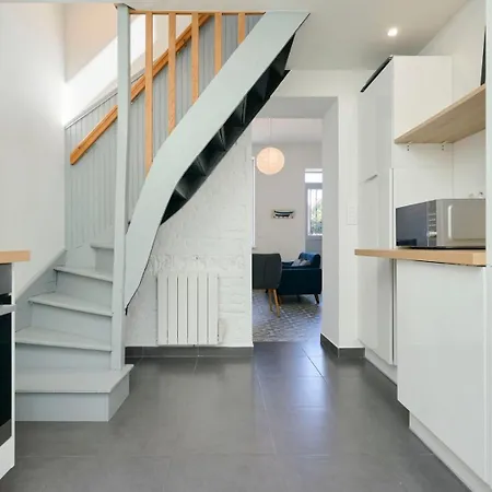 House With Terrace 2 Bedrooms In En Baroeul *