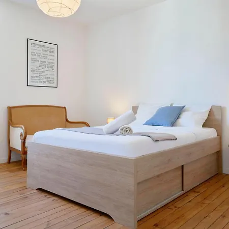 House With Terrace 2 Bedrooms In En Baroeul