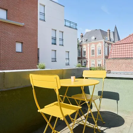 House With Terrace 2 Bedrooms In En Baroeul * Marcq-en-Baroeul